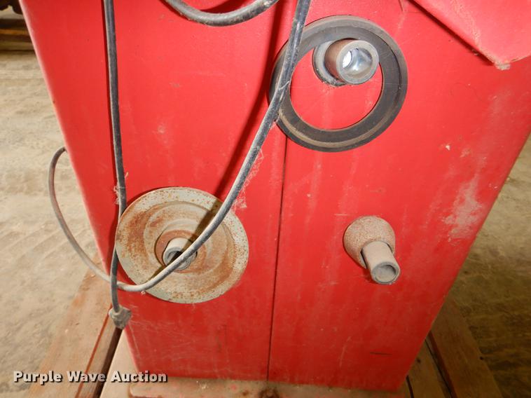 image for item FK9132 Tire machine and tire balancer