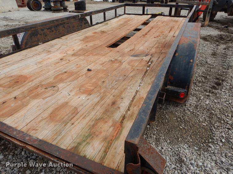 image for item FQ9578 2014 Lamar utility trailer