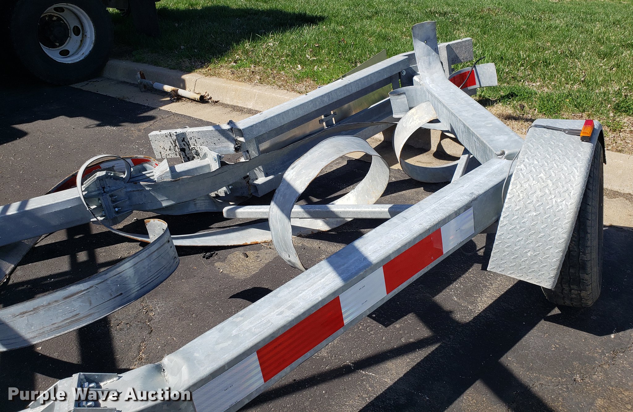 Gregory Industries crash attenuator in Lee's Summit, MO Item DF3394