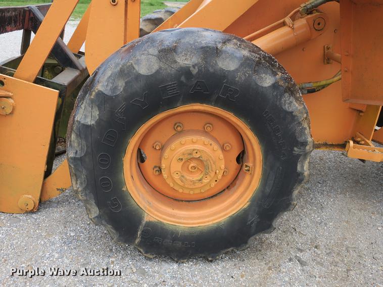 image for item DB8784 1979 Case W14 wheel loader