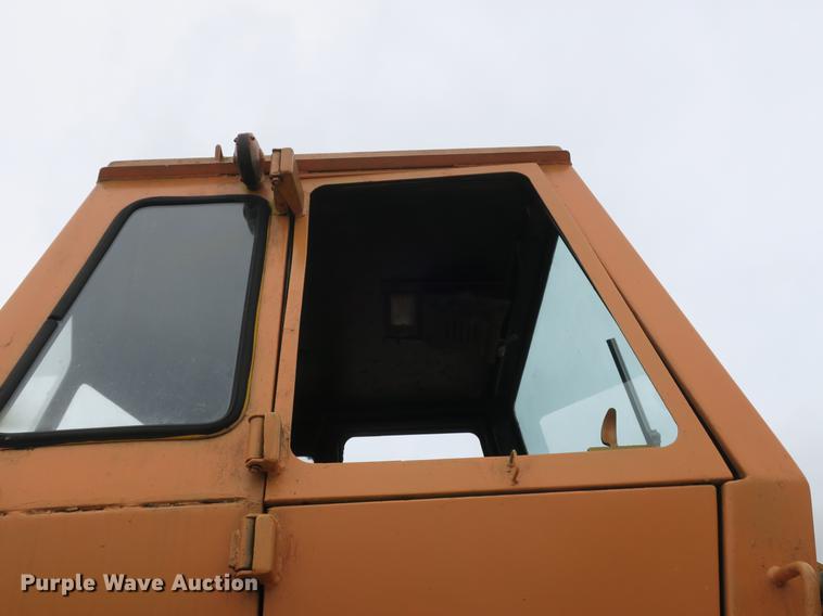 image for item DB8784 1979 Case W14 wheel loader