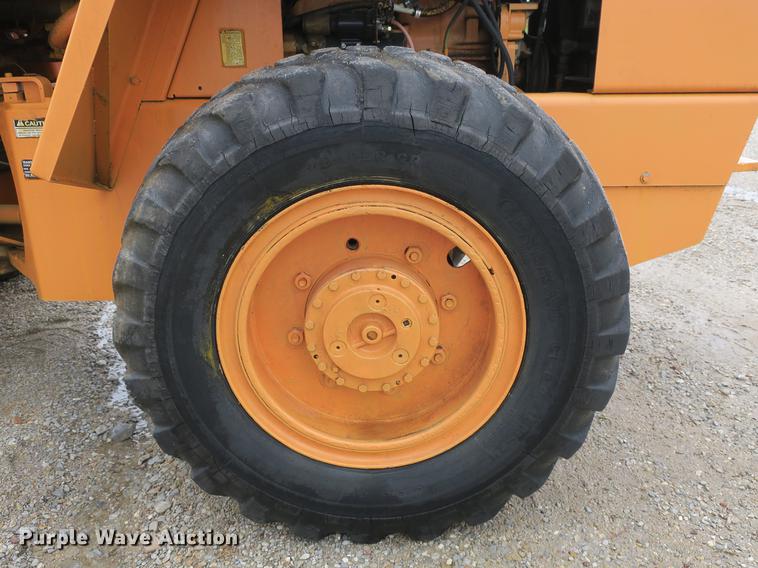 image for item DB8785 1981 Case W14 wheel loader