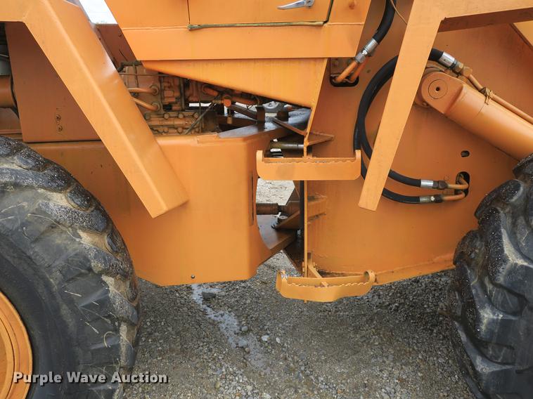 image for item DB8785 1981 Case W14 wheel loader