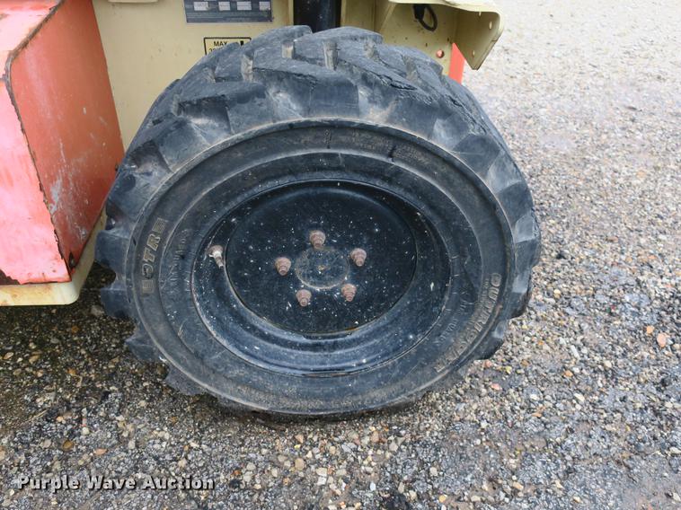 image for item DB8796 JLG 400CRT scissor lift