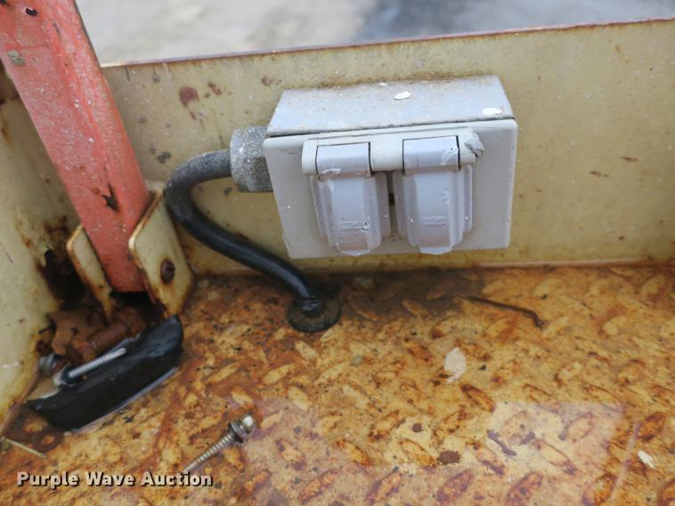 image for item DB8796 JLG 400CRT scissor lift