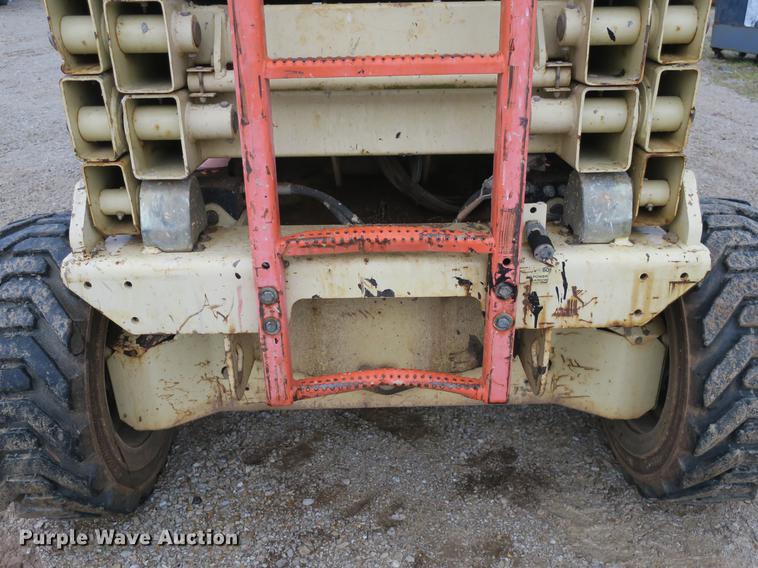 image for item DB8797 JLG 400CRT scissor lift