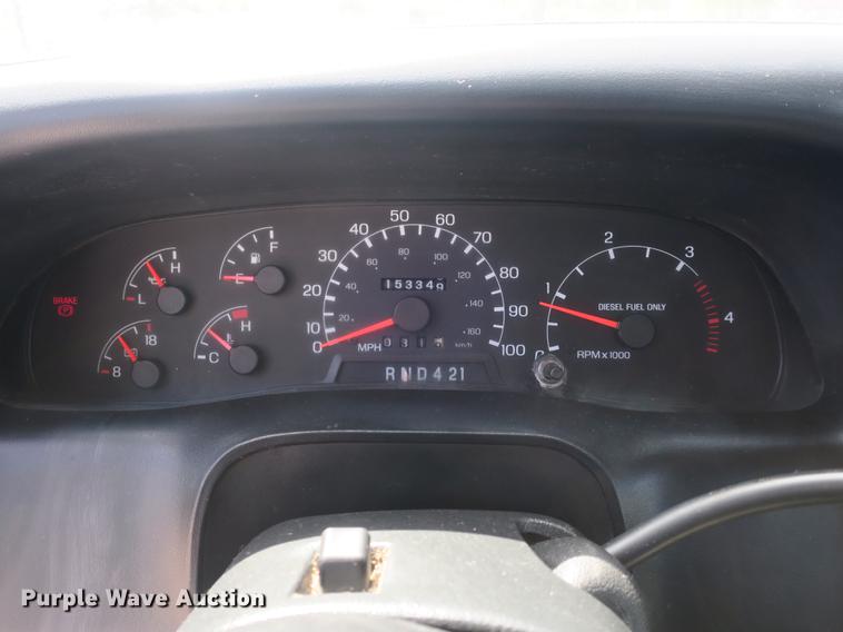 image for item DB8809 2004 Ford F650 flatbed truck