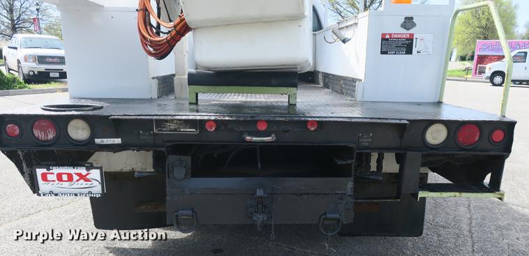 image for item DB8810 2011 Ford F550 bucket truck