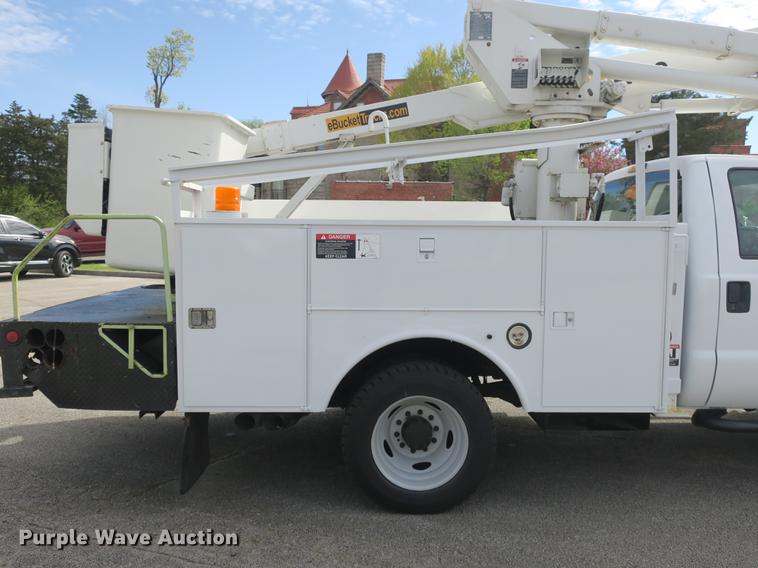 image for item DB8810 2011 Ford F550 bucket truck