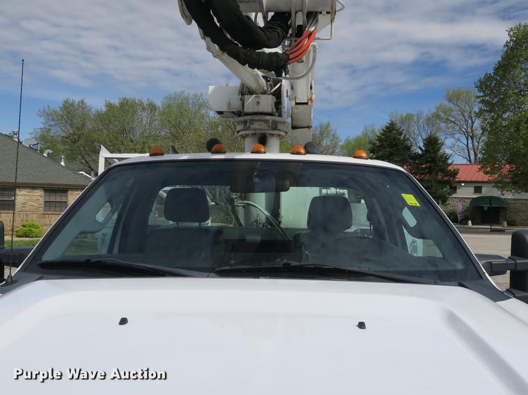 image for item DB8810 2011 Ford F550 bucket truck