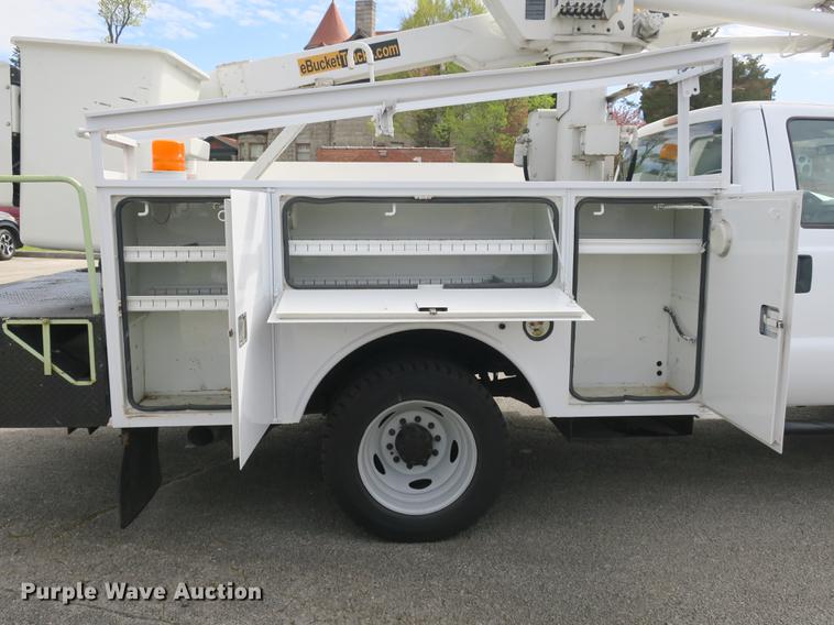 image for item DB8810 2011 Ford F550 bucket truck