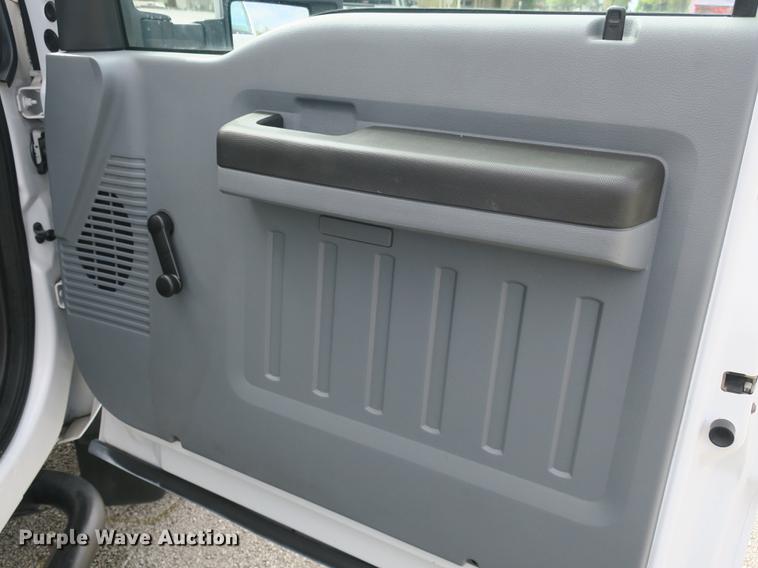 image for item DB8810 2011 Ford F550 bucket truck