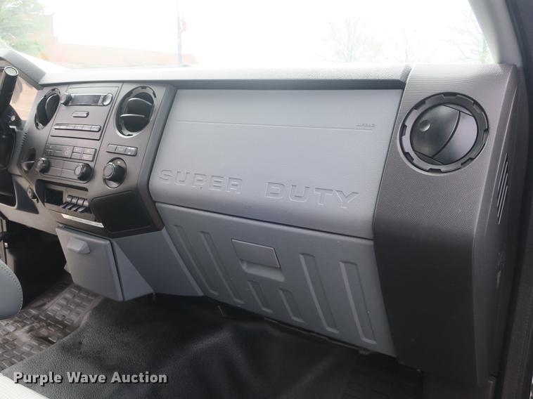 image for item DB8810 2011 Ford F550 bucket truck