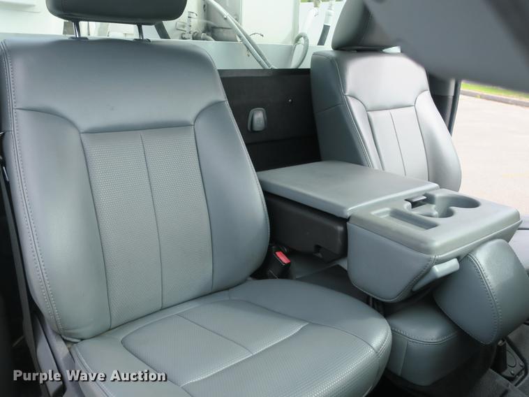 image for item DB8810 2011 Ford F550 bucket truck