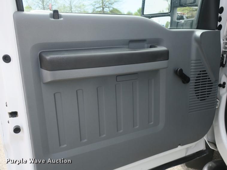 image for item DB8810 2011 Ford F550 bucket truck