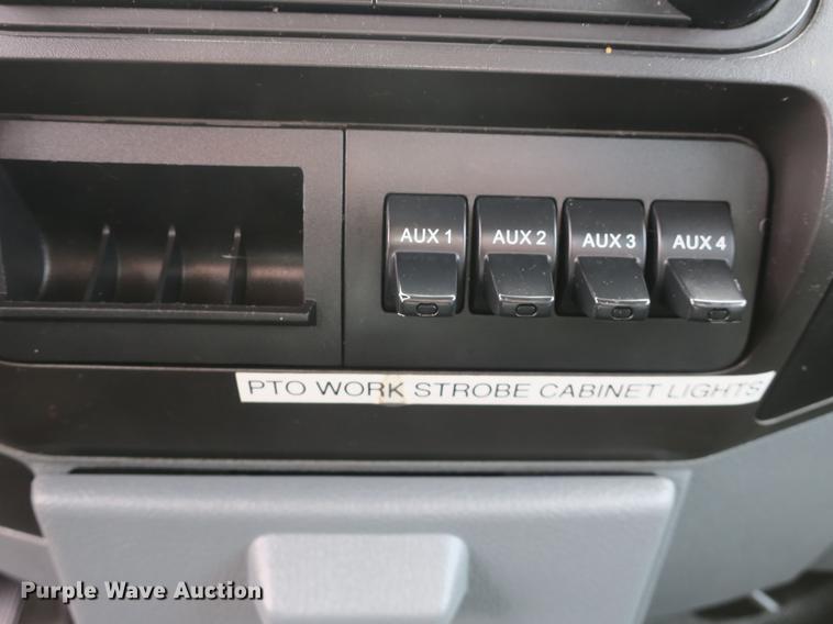 image for item DB8810 2011 Ford F550 bucket truck