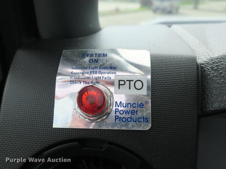 image for item DB8810 2011 Ford F550 bucket truck