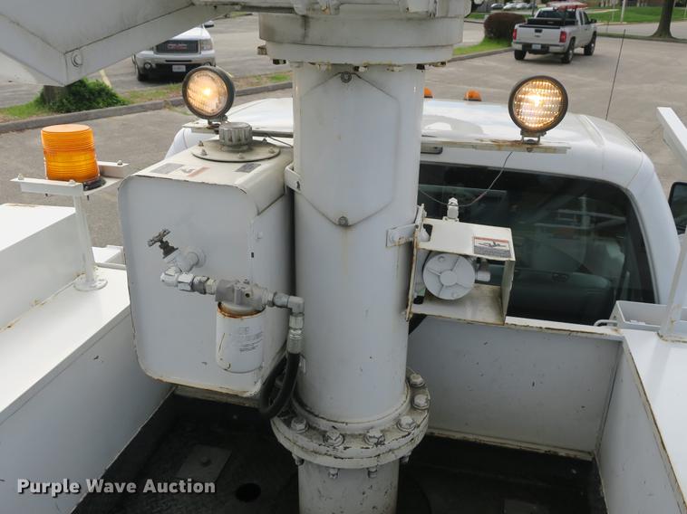image for item DB8810 2011 Ford F550 bucket truck