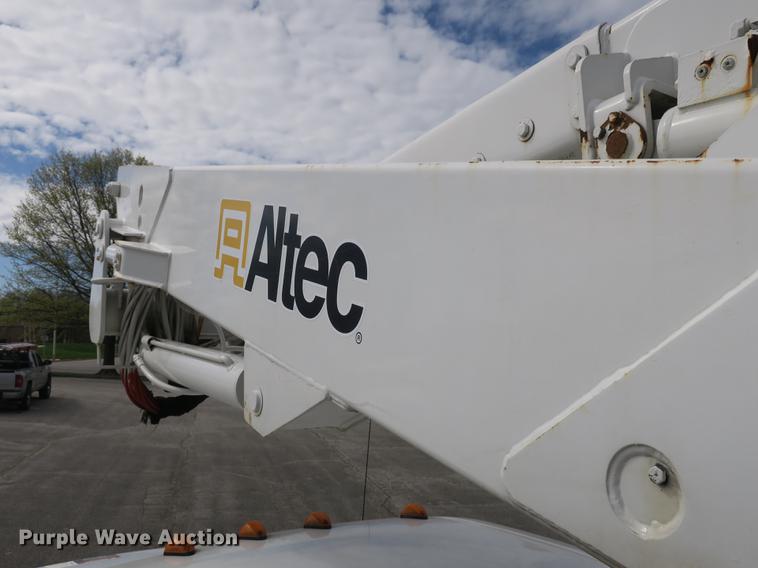 image for item DB8810 2011 Ford F550 bucket truck