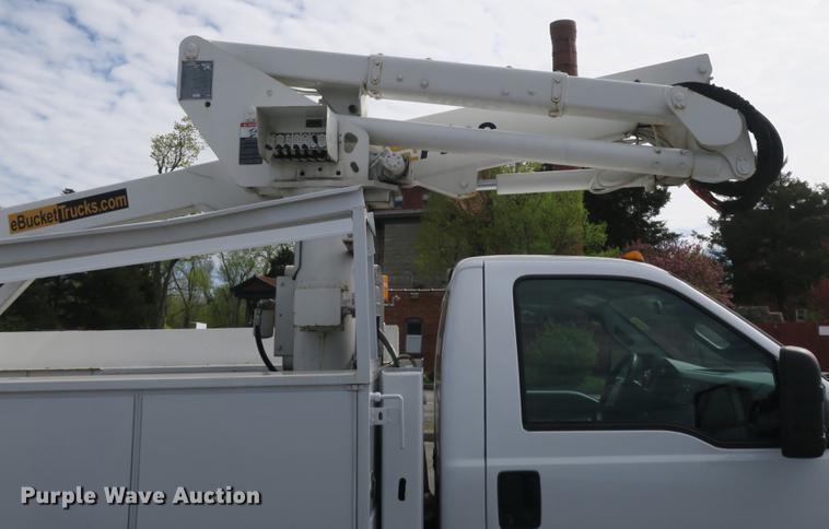 image for item DB8810 2011 Ford F550 bucket truck