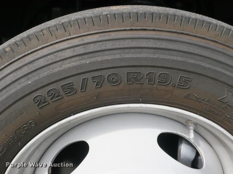 image for item DB8810 2011 Ford F550 bucket truck