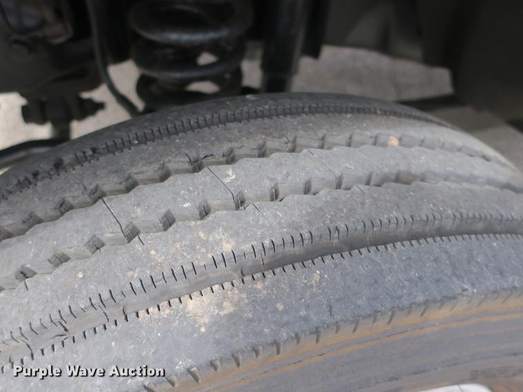 image for item DB8810 2011 Ford F550 bucket truck