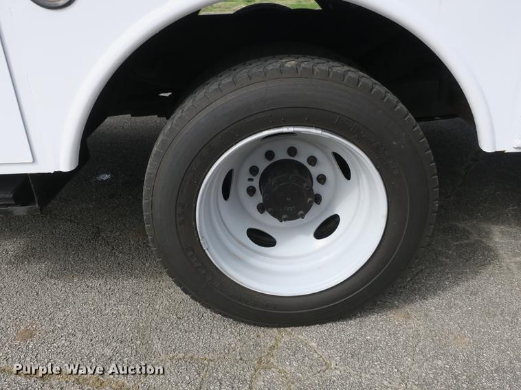 image for item DB8810 2011 Ford F550 bucket truck