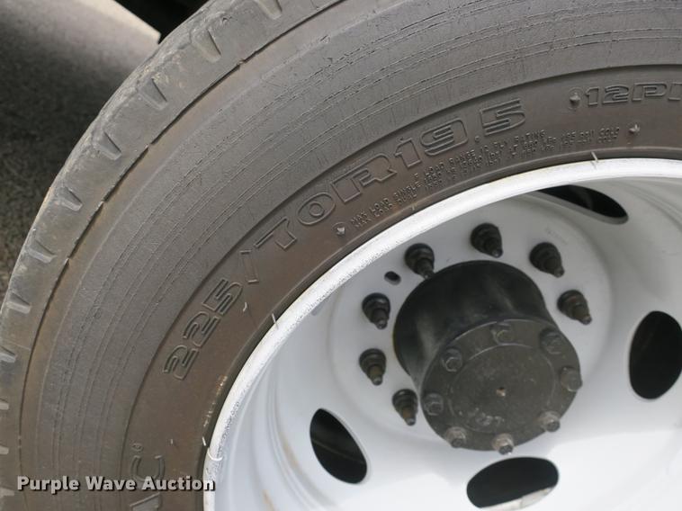 image for item DB8810 2011 Ford F550 bucket truck