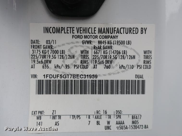 image for item DB8810 2011 Ford F550 bucket truck