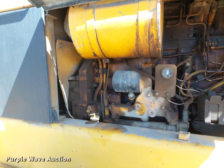 image for item DC1249 1981 John Deere 770A motor grader
