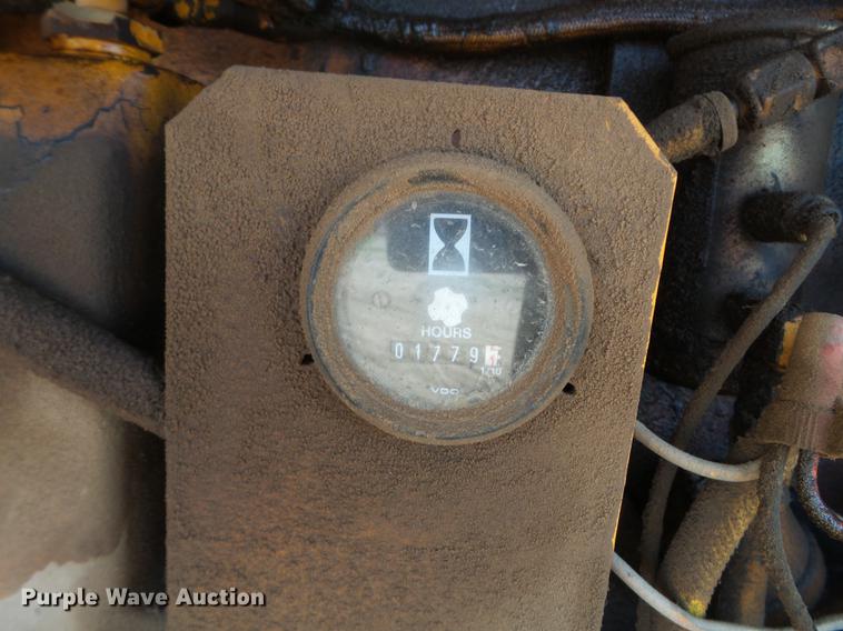 image for item DC1249 1981 John Deere 770A motor grader