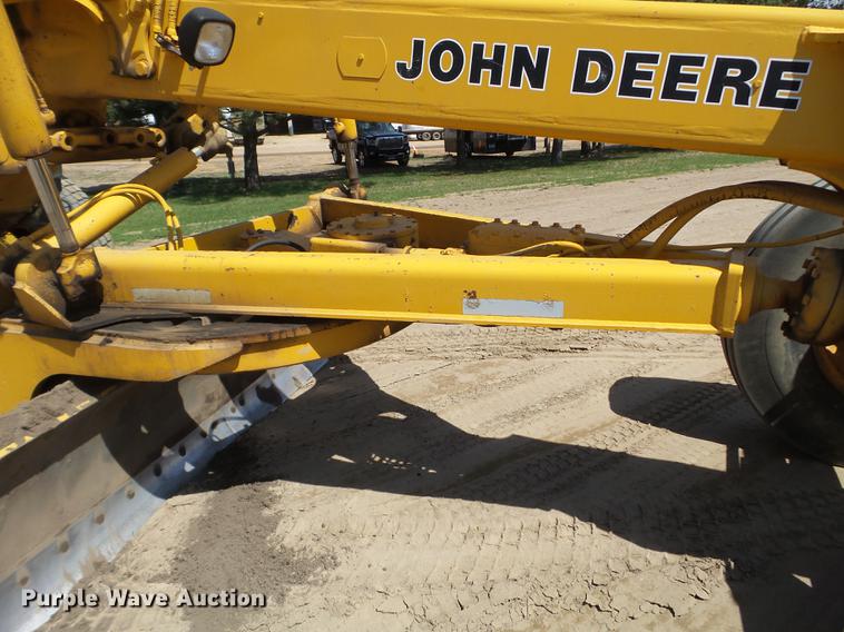 image for item DC1249 1981 John Deere 770A motor grader
