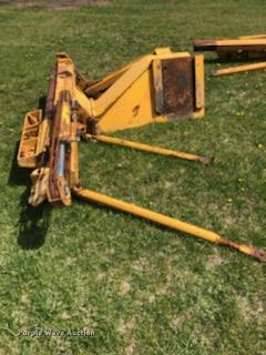 image for item DC1249 1981 John Deere 770A motor grader