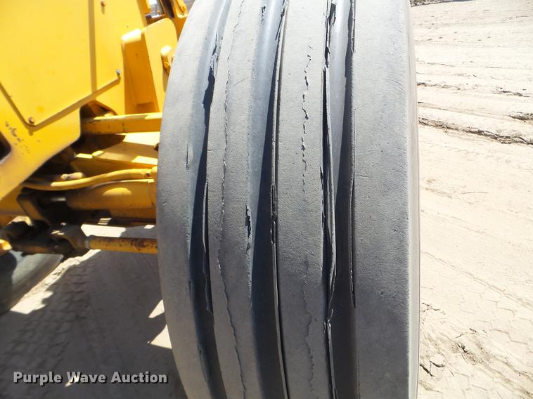 image for item DC1249 1981 John Deere 770A motor grader