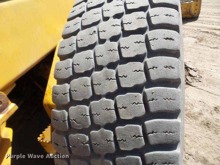 image for item DC1249 1981 John Deere 770A motor grader