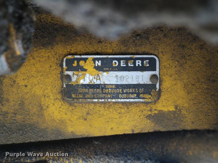 image for item DC1249 1981 John Deere 770A motor grader