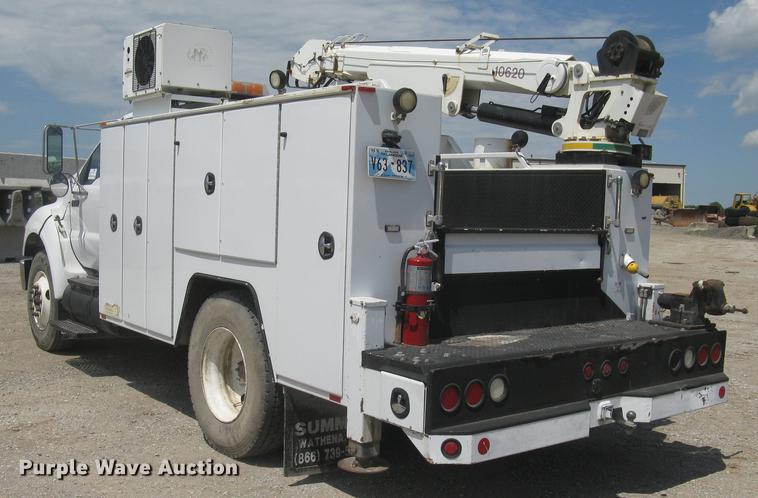 image for item DC1355 2008 Ford F750 Super Duty service truck