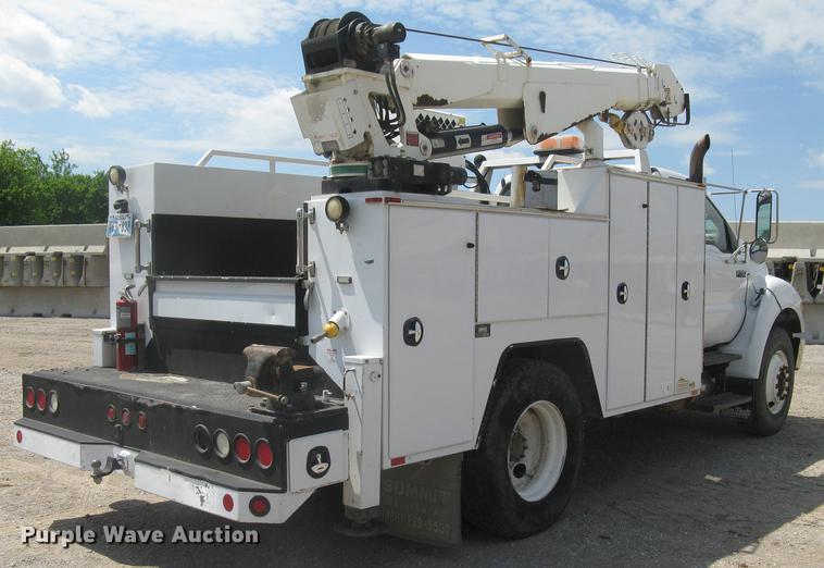 image for item DC1355 2008 Ford F750 Super Duty service truck