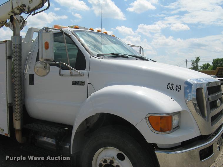 image for item DC1355 2008 Ford F750 Super Duty service truck