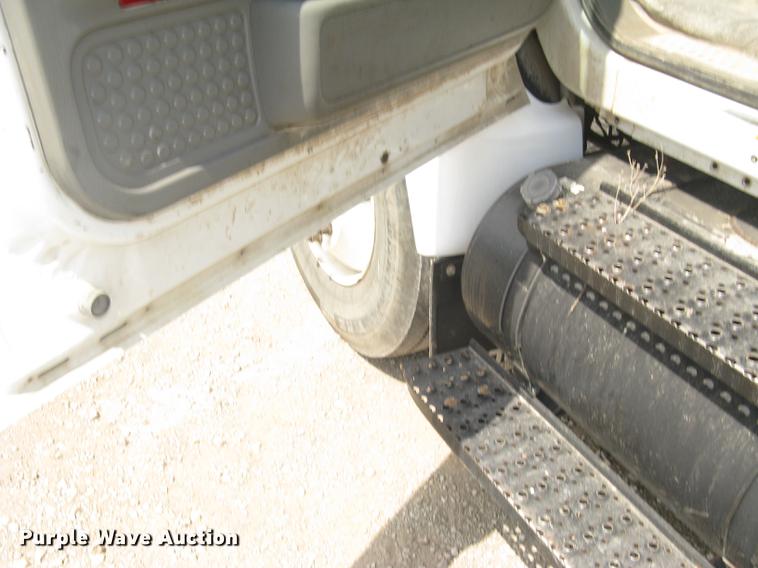 image for item DC1355 2008 Ford F750 Super Duty service truck