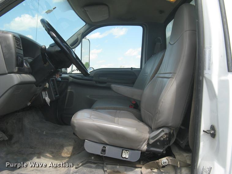 image for item DC1355 2008 Ford F750 Super Duty service truck
