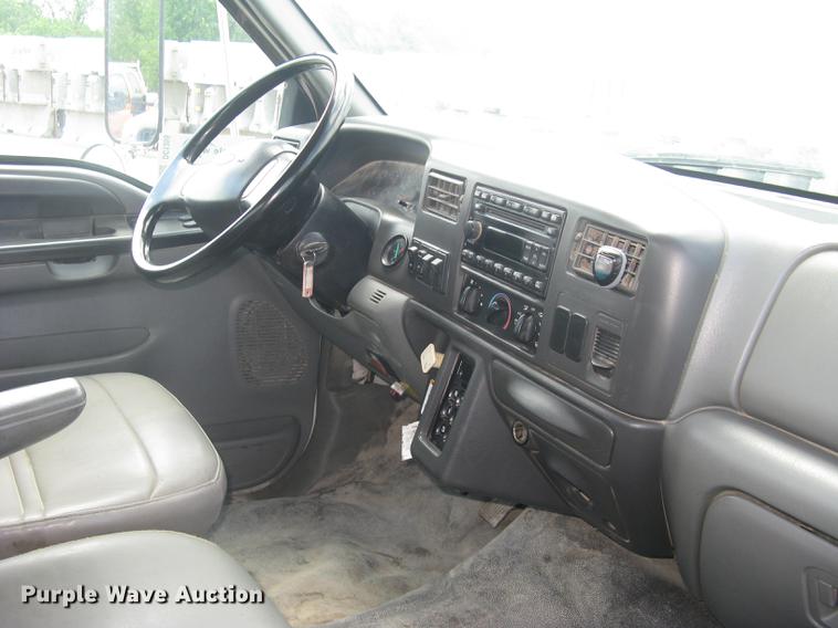 image for item DC1355 2008 Ford F750 Super Duty service truck