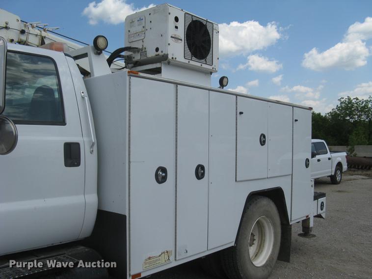 image for item DC1355 2008 Ford F750 Super Duty service truck