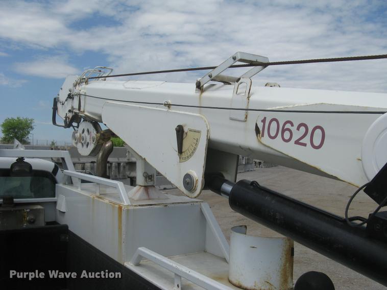 image for item DC1355 2008 Ford F750 Super Duty service truck