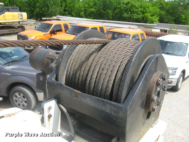 image for item DC1355 2008 Ford F750 Super Duty service truck