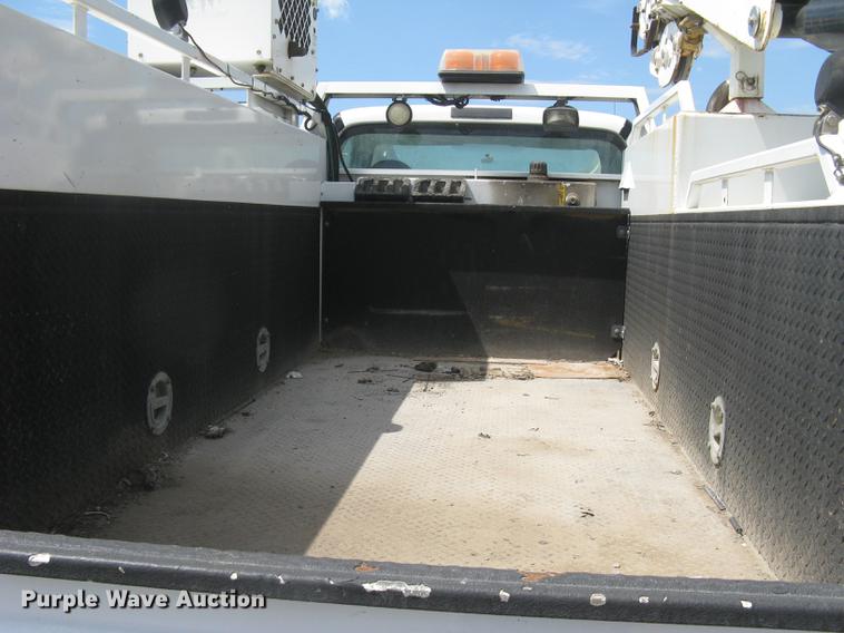 image for item DC1355 2008 Ford F750 Super Duty service truck