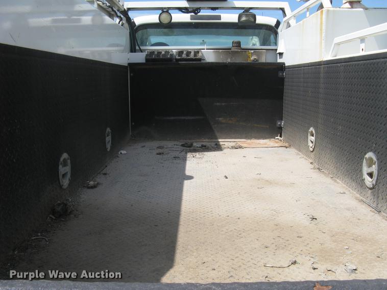 image for item DC1355 2008 Ford F750 Super Duty service truck