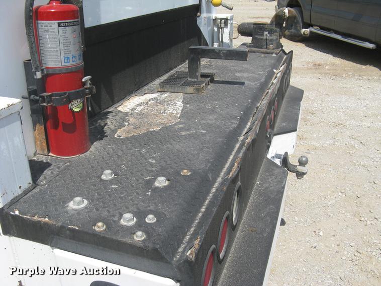 image for item DC1355 2008 Ford F750 Super Duty service truck