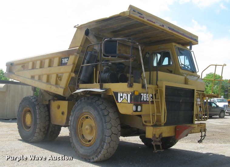 image for item DC1362 1995 Caterpillar 769C haul truck