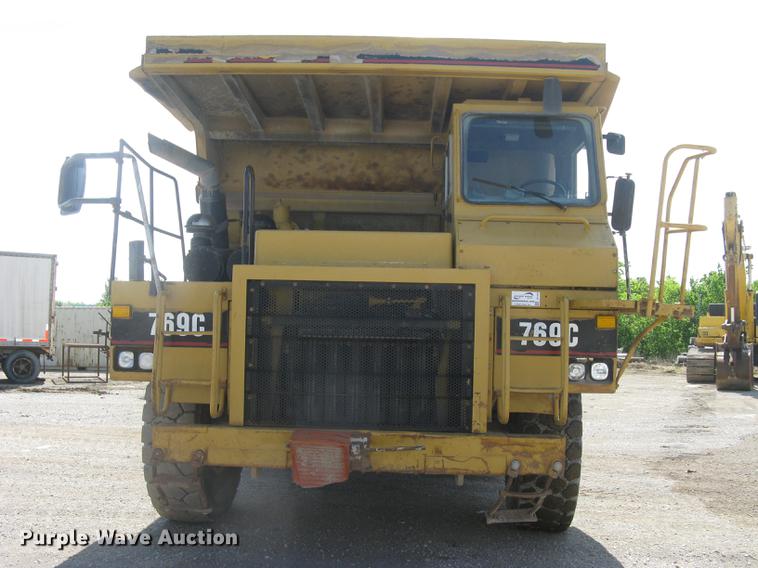 image for item DC1362 1995 Caterpillar 769C haul truck